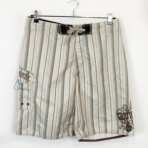 Quiksilver Shorts Men's Size 34 Luchador Striped Mexican Wrestler Shorts Tan